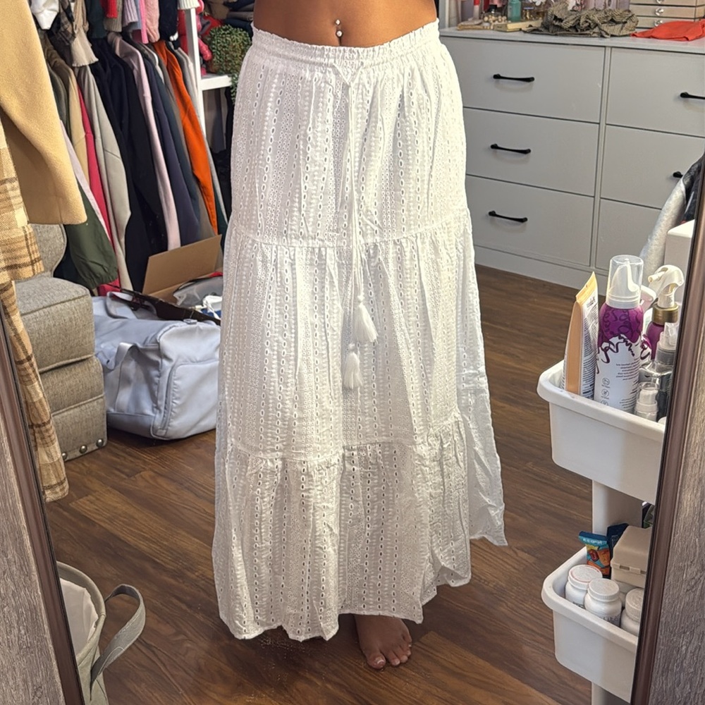 Elegant White Eyelet Skirt